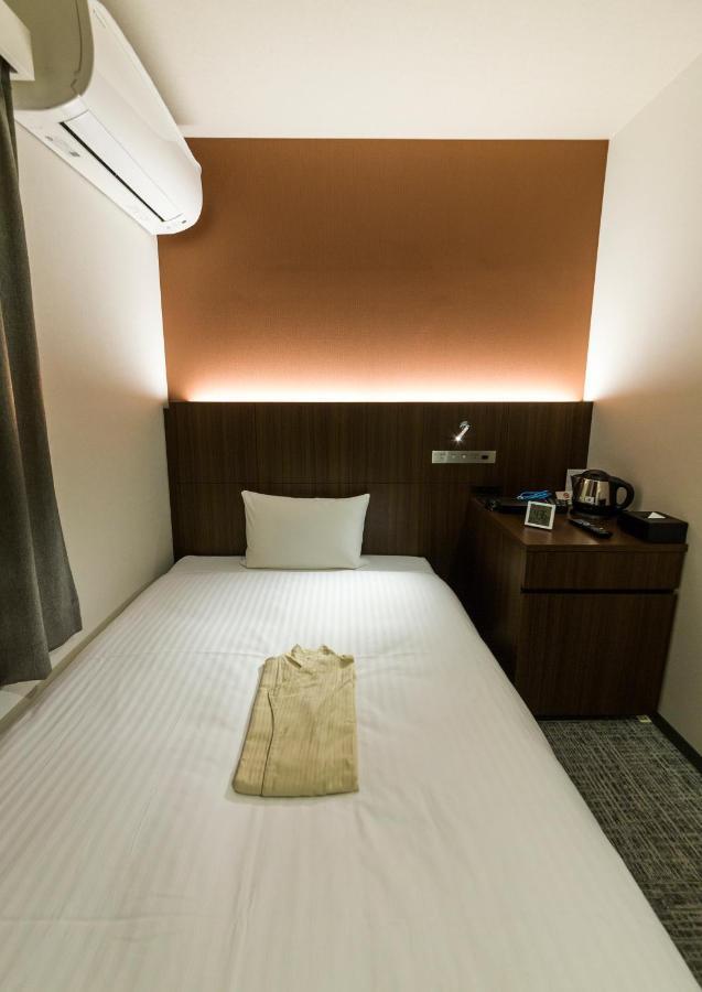 Amenity Hotel In Hakata Фукуока Екстер'єр фото