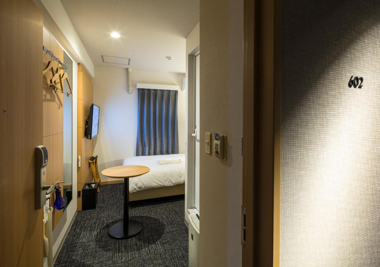 Amenity Hotel In Hakata Фукуока Екстер'єр фото